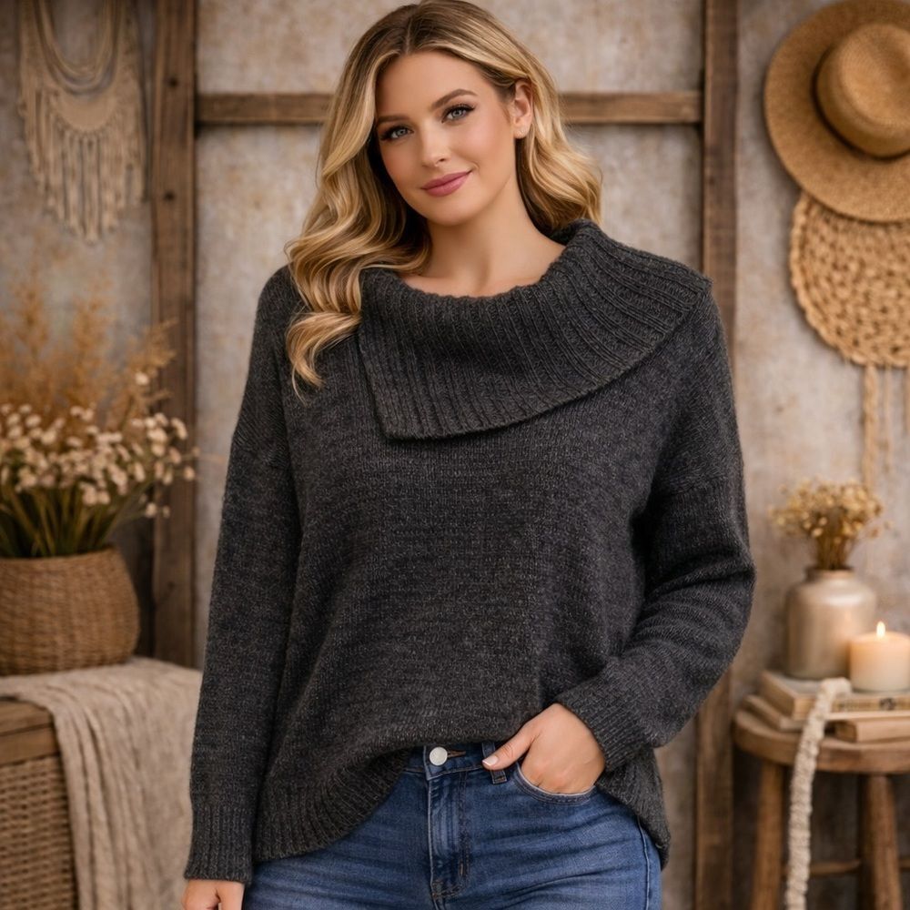 Matty M Women’s Knit Envelope Sweater Medium Charcoal Grey
